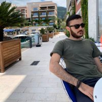 AD (@apresdavtyan) 's Twitter Profile