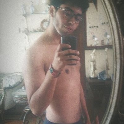 fabian_fabs's profile picture. Pienso mesa, digo silla.
🎭✨✈🍁👽💃