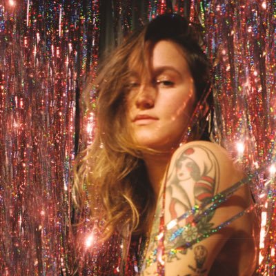 Kabirasays1's profile picture. singer/songwriter ✨ IG- @kabirasays • on Spotify- https://t.co/sOekHx9Zpz