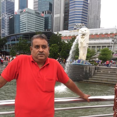 क्यूँ तुम्हें दे दूँ तुम्हारी बेगुनाही के सुबूत आख़िरश फित्रत मेरी भी है तुम्हारी ही तरह