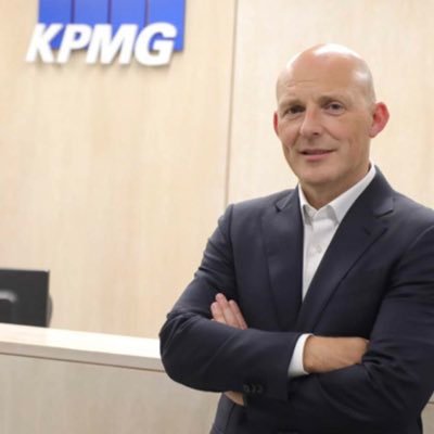 Partner in Charge of KPMG in NI. Proud dad! #paddlefarclimbhighdreambig#work smarternotharder