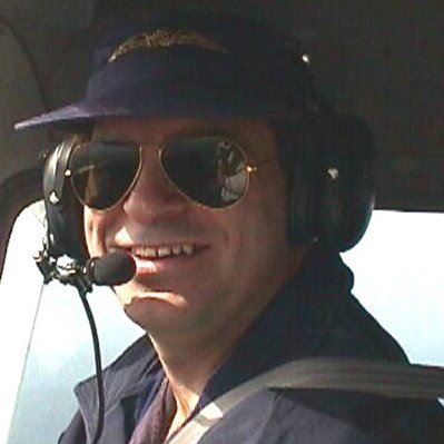 A combination of real-world single-engine pilot and his enthusiasm for flying and teaching brings this rare combination to you in a series of courses.