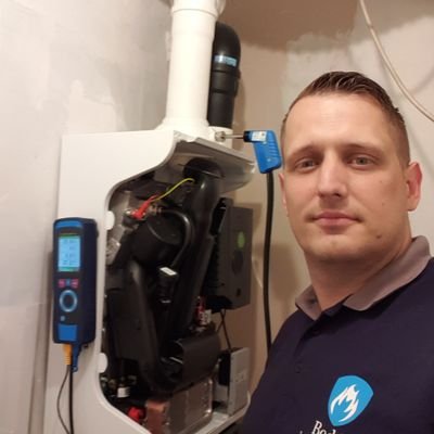 Mike_B_Bodde's profile picture. Eigenaar/technicus bij Bodde Installatietechniek B.V. en auteur van 'De strijd van een soldaat' en 'Eva's wraak'