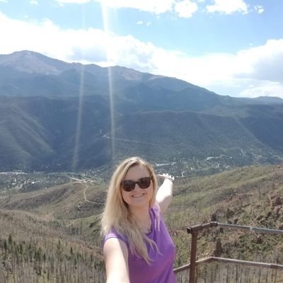 _nicolemg's profile picture. note to self: write a new twitter bio