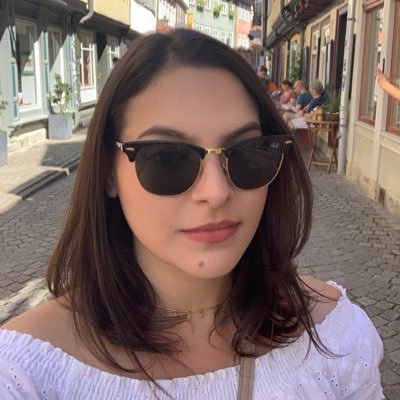 CantarelliLara's profile picture. 