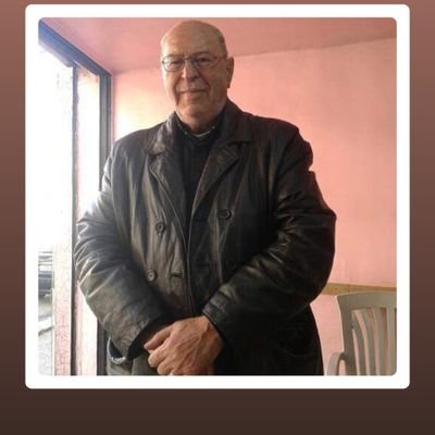 المجد والخلود لمن ضحى بنفسه من أجل الوصول إلى الهدف
وتبا وسحقا وخزيا وبؤسا لمن ألغى الهدف من أجل الحفاظ على حياته.