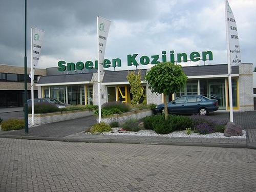 Snoeren Kozijnen voor particulier en bedrijf. 
Al meer dan 25 jaar vakmanschap ! 
Bezoek onze website voor meer info.