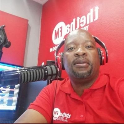 Radio Presenter @ Thetha fm 100.6📻
Petroleum Entrepreneur...Allah is the source of my sustainance💯 @Islam is the way of life.. IG: @Taahir_nixon_Theletsane