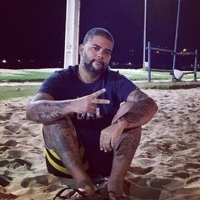 Botafoguense humilde e de paz!!

Instagram Thiago Gambale