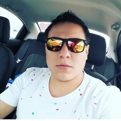 Abogado, aficionado a la cocina, @lapicanhadelbebe