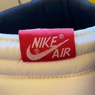 arizcats's profile picture. Product Design Director. “Just be nice.” Sneaker Head cursed with a size 15 foot. 🐻🔽 #BTFD