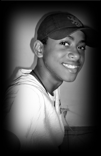 um adolescente feliz *-*