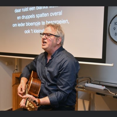 TenKNh's profile picture. Muziekmaker & Natuurbelever met brede maatschappelijke belangstelling en (kritisch) SGP lid.