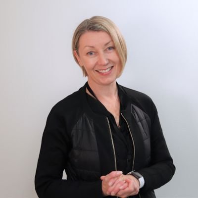 Markkinointi- ja viestintäpäällikkönä @SalpausTweet-tiimissä😊🧡Kiinnostunut #digimarkkinointi #data #ammatillinenkoulutus #työelämäyhteistyö Mielipiteet omia👍