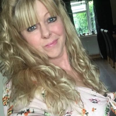 dollparts2011's profile picture. 