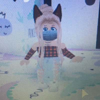 0dfkzwz95LZrE1S's profile picture. Милая люблю игру адопт ми