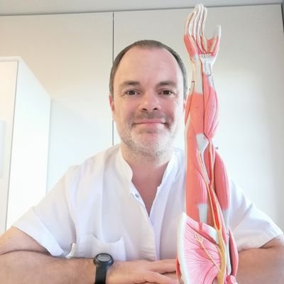 Physiotherapist (PT, MSc, PhD);Un lema:
(Instrüiu-vos i sereu lliures,associeu-vos i sereu forts,estimeu-vos i sereu feliços. J.Clavé)