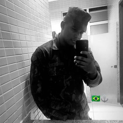 Carioca 🌊
Aquariano ♒ 
Botafoguense ⚫⚪ 
Fuzileiro naval ⚓