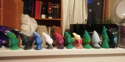 DreamTalon's profile picture. Fantasy dildo maker based in the UK. Just starting out! 18+, NSF(most)W!