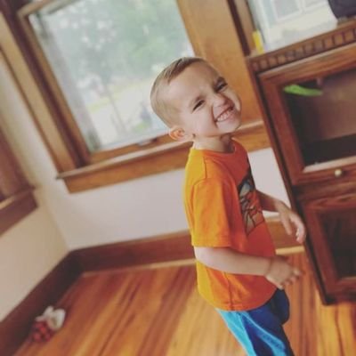 Flubbedtundra03's profile picture. 