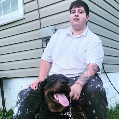 aortiz402's profile picture. 