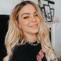 Lily Melrose✌🏻️🖤(@llymlrs) 's Twitter Profile Photo