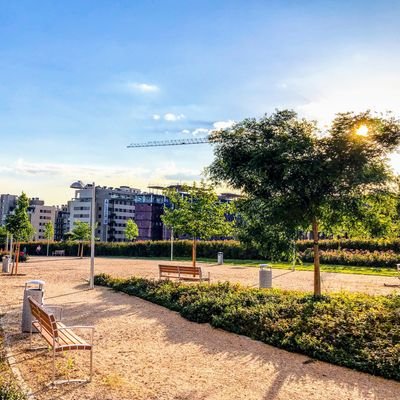 Equipo de trabajo en favor de El Cañaveral, en Madrid 🇪🇸. Primer barrio de los Desarrollos del Sureste.
Más de 50.000 habitantes en un futuro próximo 🏡🌳.