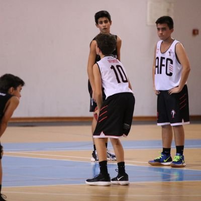 Adoro jogar basquete🏀🤤