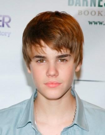 bieberfaclub's profile picture. I am a fa , this is a fa club , please follow me hear i'll post a lot of news about our idol . (i speak english and portuguese) 
 
WE LOVE BIEBER 3