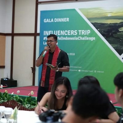 I'm a tour Guide + Driver in Sumatra
English and Dutch speaking, I'm also provided Car rent in Sumatra Indonesia.
📲+6282276257417