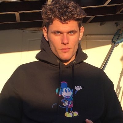 insta / chrisgeorgio_