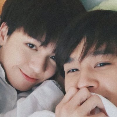 I’m back bitches but we ain’t standing 1D anymore now it’s bl boys ahaha 😂 current Stan acc is @kijaluvsog