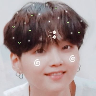 yoongibeingcat's profile picture. #슈가 : it's okay to lean back when you're tired.                          ⋆ ˚｡⋆୨୧˚ 𝐬𝐨𝐮𝐥𝐦𝐚𝐭𝐞 ♡ @YoongiCuddly ˚୨୧⋆｡˚ ⋆