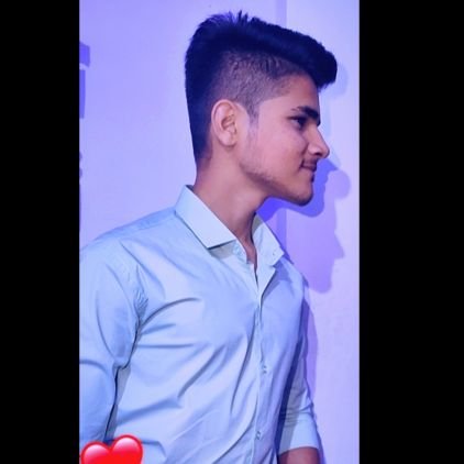 SanskarBilgaiy1's profile picture. Single piece....!😅