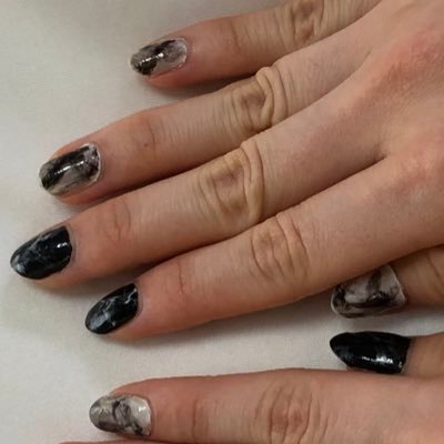ネイル On Twitter ロレアルパリとかその辺のコスメにこんなに興味を持ってるの初めてかもしれない