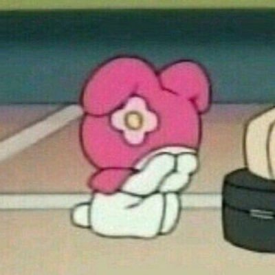 _missinghours's profile picture. kinda wish things were back to 2017 and lower :/