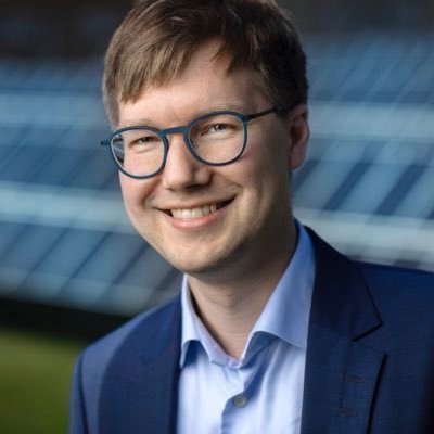 Energy Storage Expert (MSc, PhD) specialised in batteries and fuel cells. CEO & Founder at Hybrid Greentech ApS.