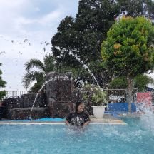 ElisabetEris13's profile picture. Sarang. Kajong. Chingu. Yeppuda. 3