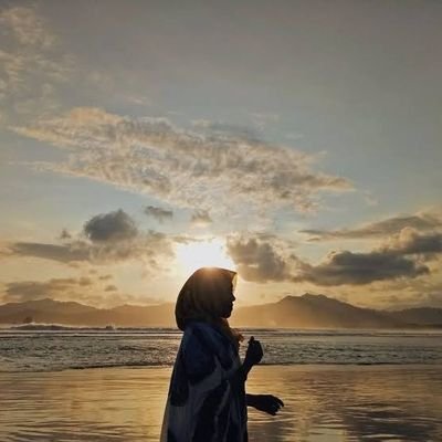 ~New Account Twitter~ ||📍Dimana-mana hatiku senang || ◇ Follow aku, aku follback langsung (kalo nggak lupa) hihihi