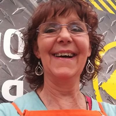 Shawna smiles Profile