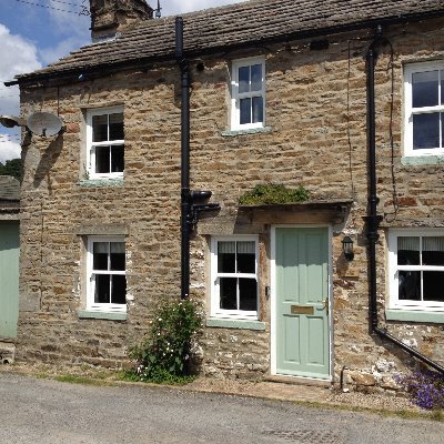 stunning self catering holiday cottage in the heart of the Yorkshire Dales National Park. Family run with great attention to detail.