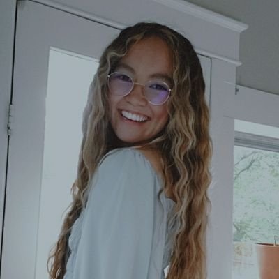 mirandanayokpuk's profile picture. 