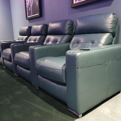 FrontRow is a leading brand of home cinema seating distributed in the UK and Europe through a number of specialist AV dealers and interior designers.