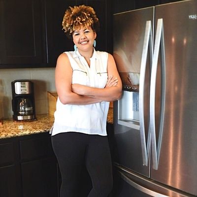 Registered Dietitian/Nurse/Yoga Instructor 
Trauma informed 
Helping Black women with food and body freedom