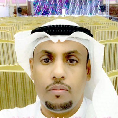 ‏لا تدع غيرك يلوّن حياتك، فرُبما لا يملك بيده سوى قلم أسود.