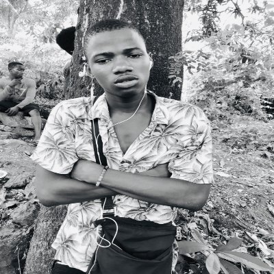 Simpull3's profile picture. Name Simpull toute chose que je fais est simple, bref suis simplement moi aussi, et suis un rappeur racaille qui fais régalé dans l'rue