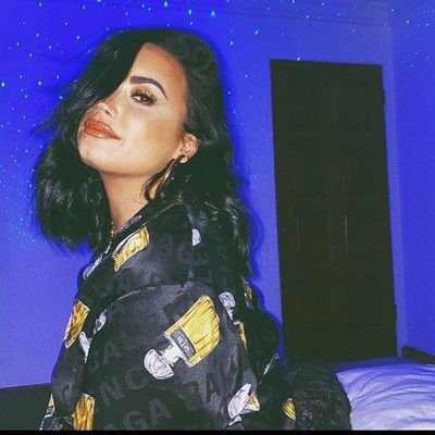 Serbian_Dolan's profile picture. 1/2☺
g follows