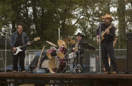 sclancaster12's profile picture. Hellow my name is Steve Cagle I am a drummer and I am also in the telecommunication industry. I am here to meet new people and promote my business.