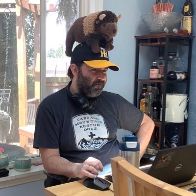 LusciousJames's profile picture.