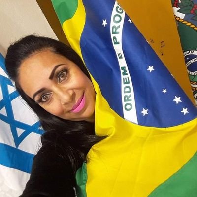 Orgulhosa de ser brasileira, 
faço parte do povo de Deus,
Jesus o dono do lugar!🙏 💛💚
se vc segue Sérgio Moro,não me siga por favor vou bloquear ok 🗣️